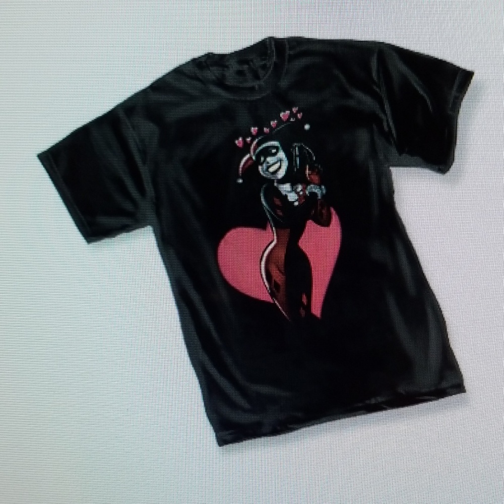 HARLEY QUINN II: MAD LOVE  T-SHIRT